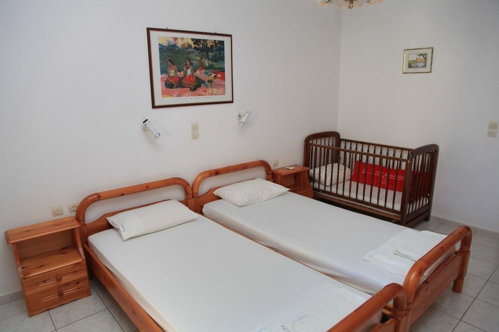 Palmira Apartments Makrýgialos Esterno foto